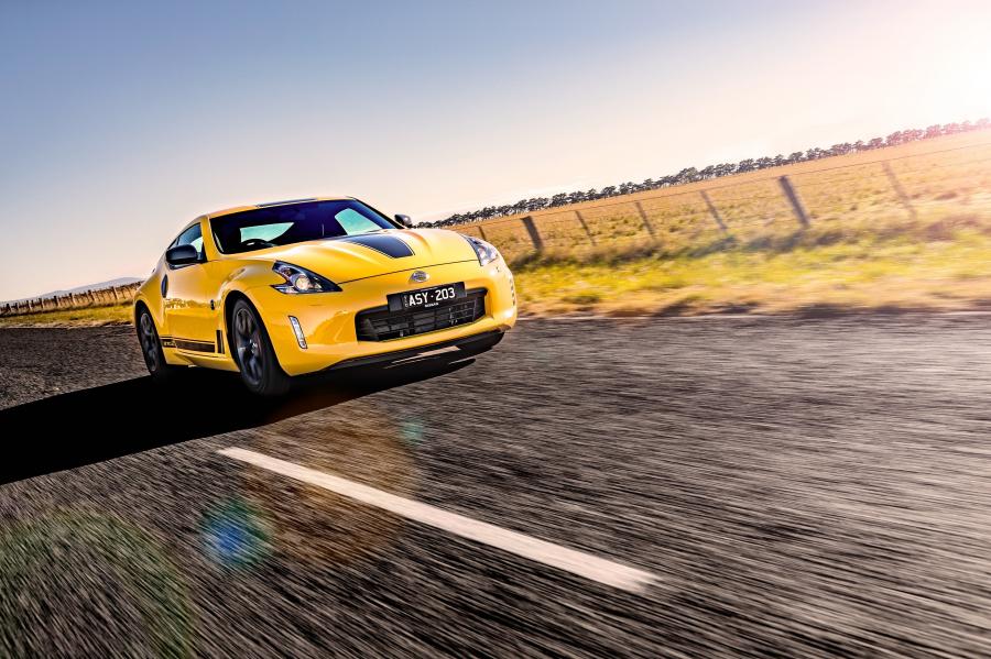  Nissan 370Z N-Sport (Z34) 2018 года  (AU) (фото 31 из 33)